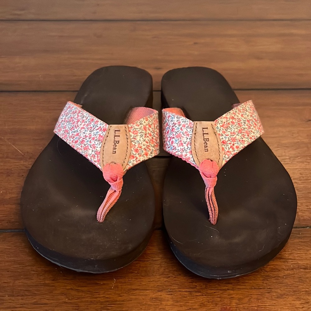 L.L. Bean Flip Flops - Size 8